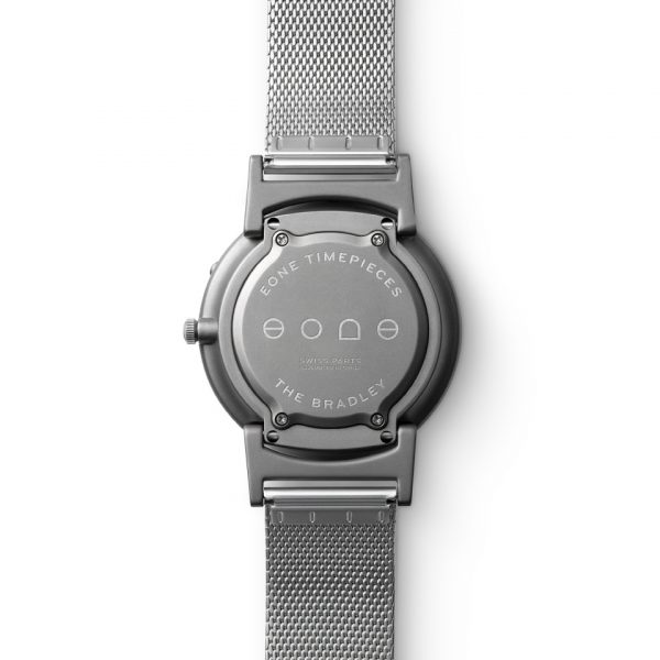 Bradley Black - taktilt armbåndsur med lenke, fra EONE - Bilde 7