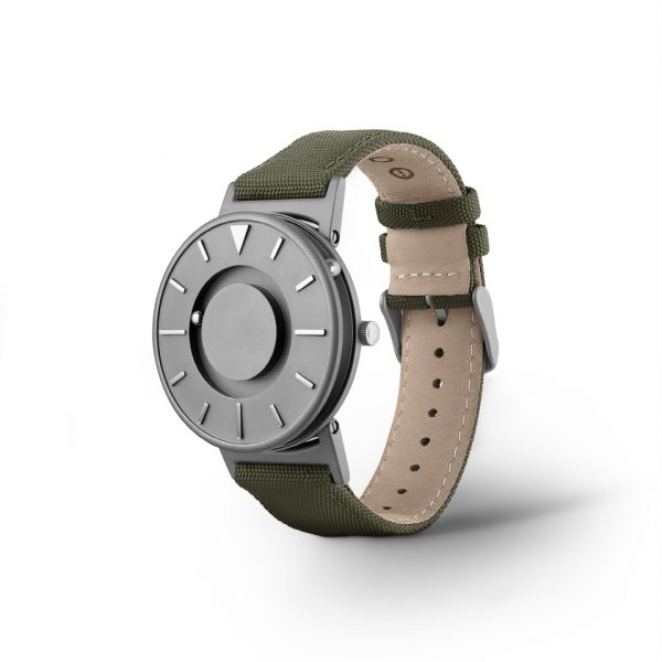 Bradley Black - taktilt armbåndsur med lenke, fra EONE - Bilde 21